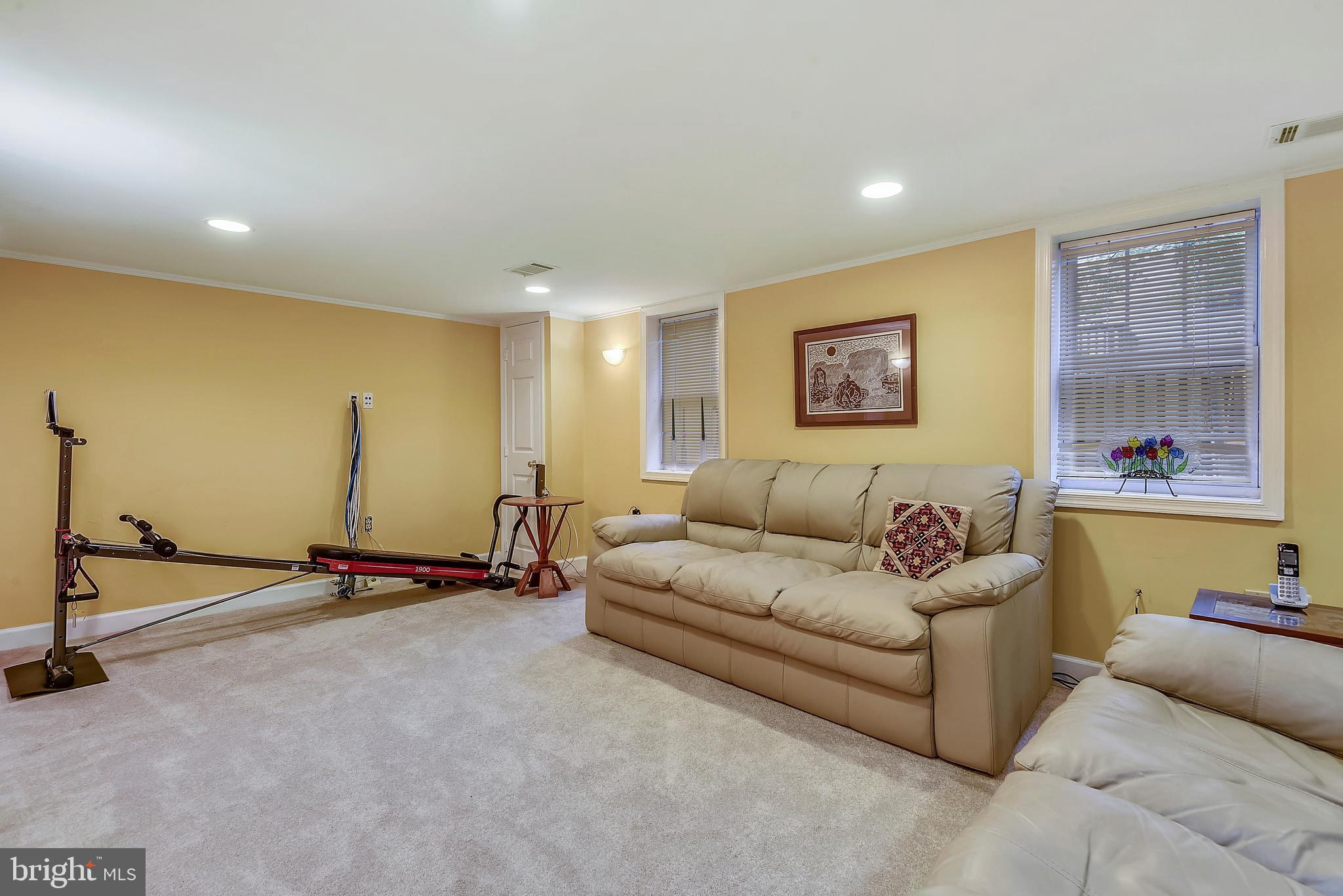 1910 Locust Grove Road Silver Spring, MD 20910 - Photo 33 of 43