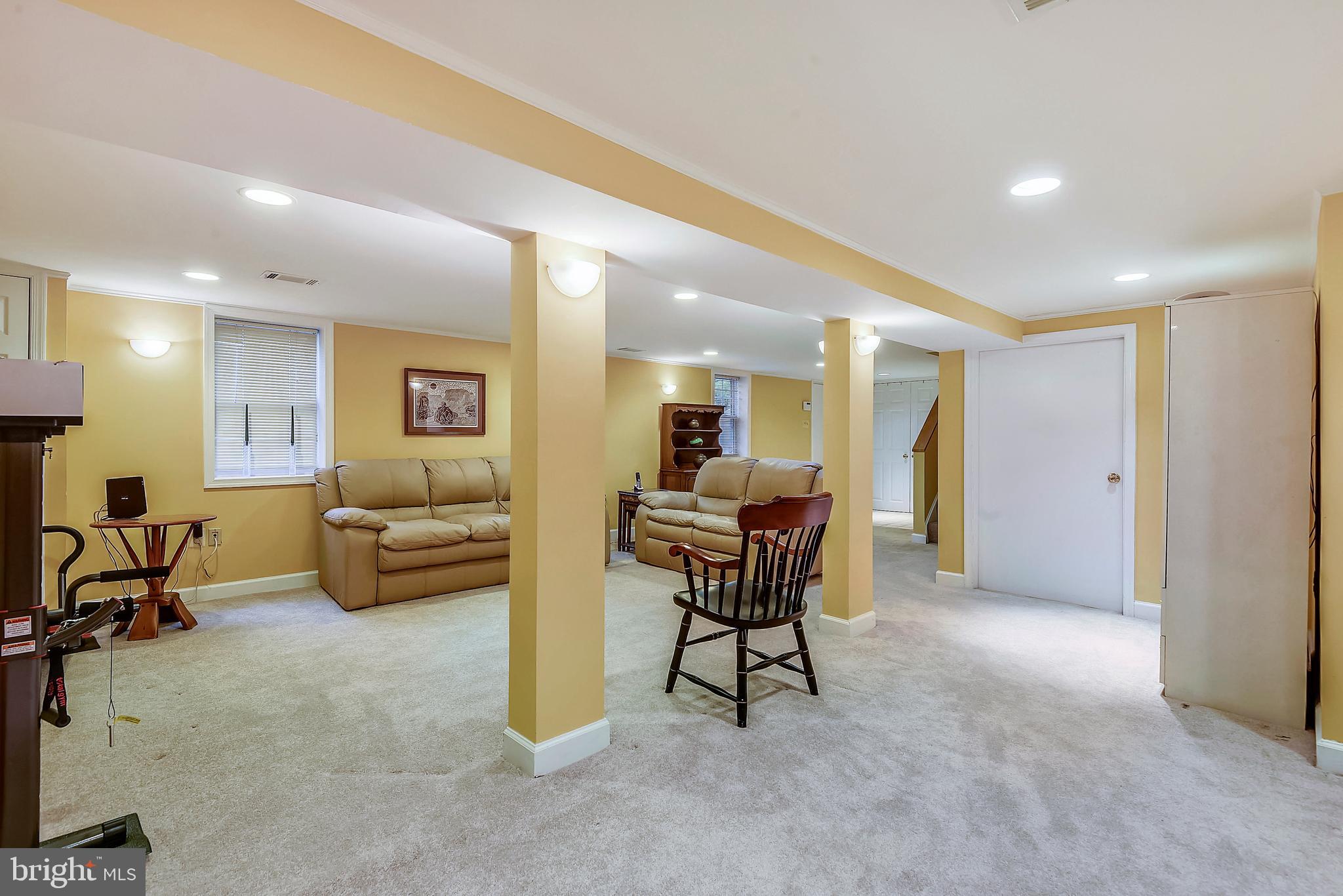 1910 Locust Grove Road Silver Spring, MD 20910 - Photo 34 of 43