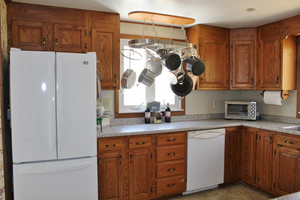 622 Highland Road Springfield, VT 05156 - Photo 15 of 34