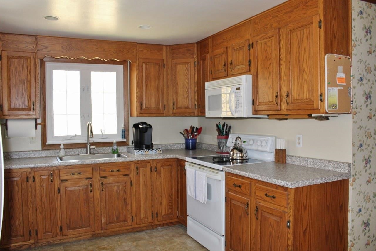 622 Highland Road Springfield, VT 05156 - Photo 16 of 34