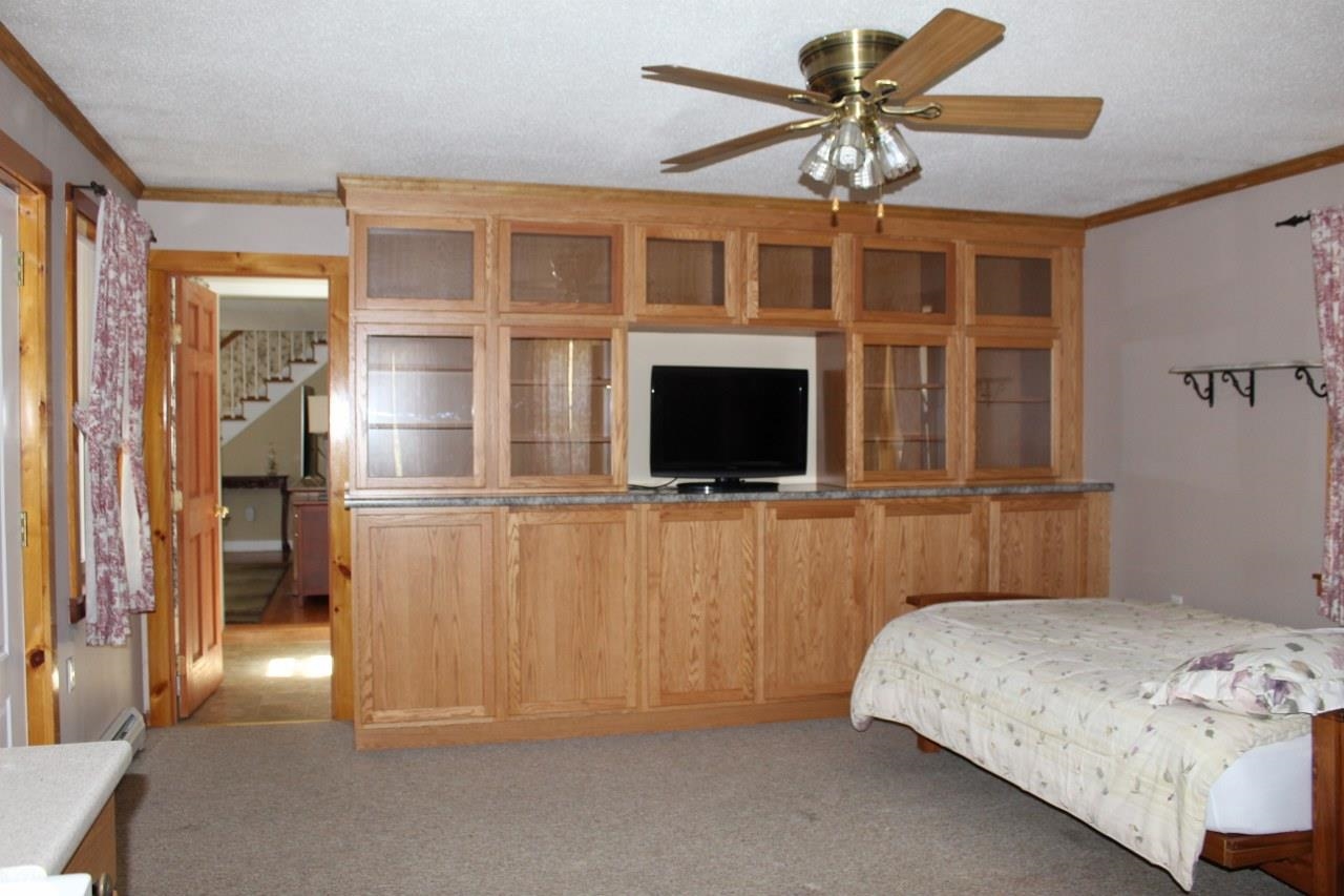 622 Highland Road Springfield, VT 05156 - Photo 23 of 34
