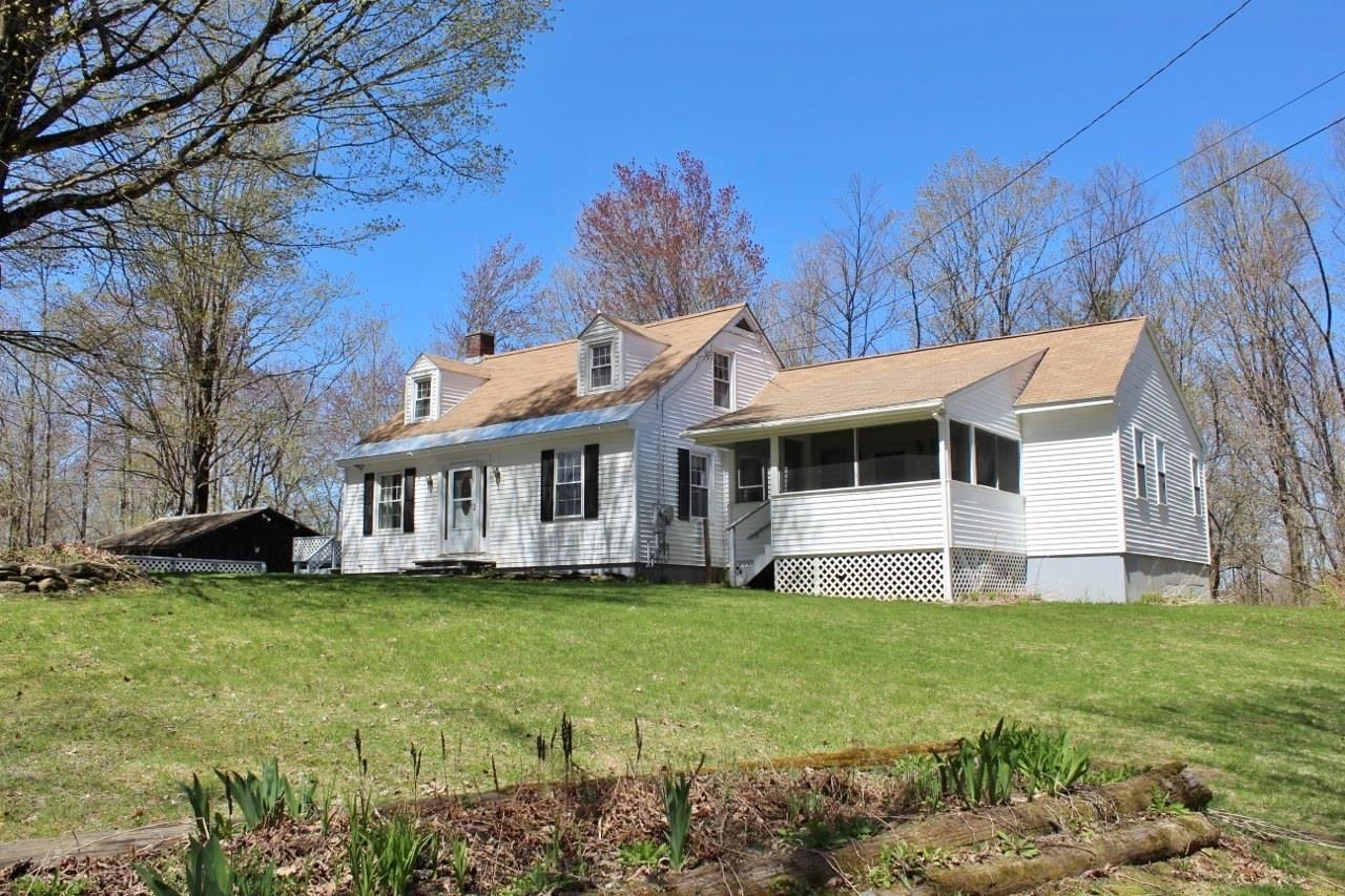 622 Highland Road Springfield, VT 05156 - Photo 6 of 34