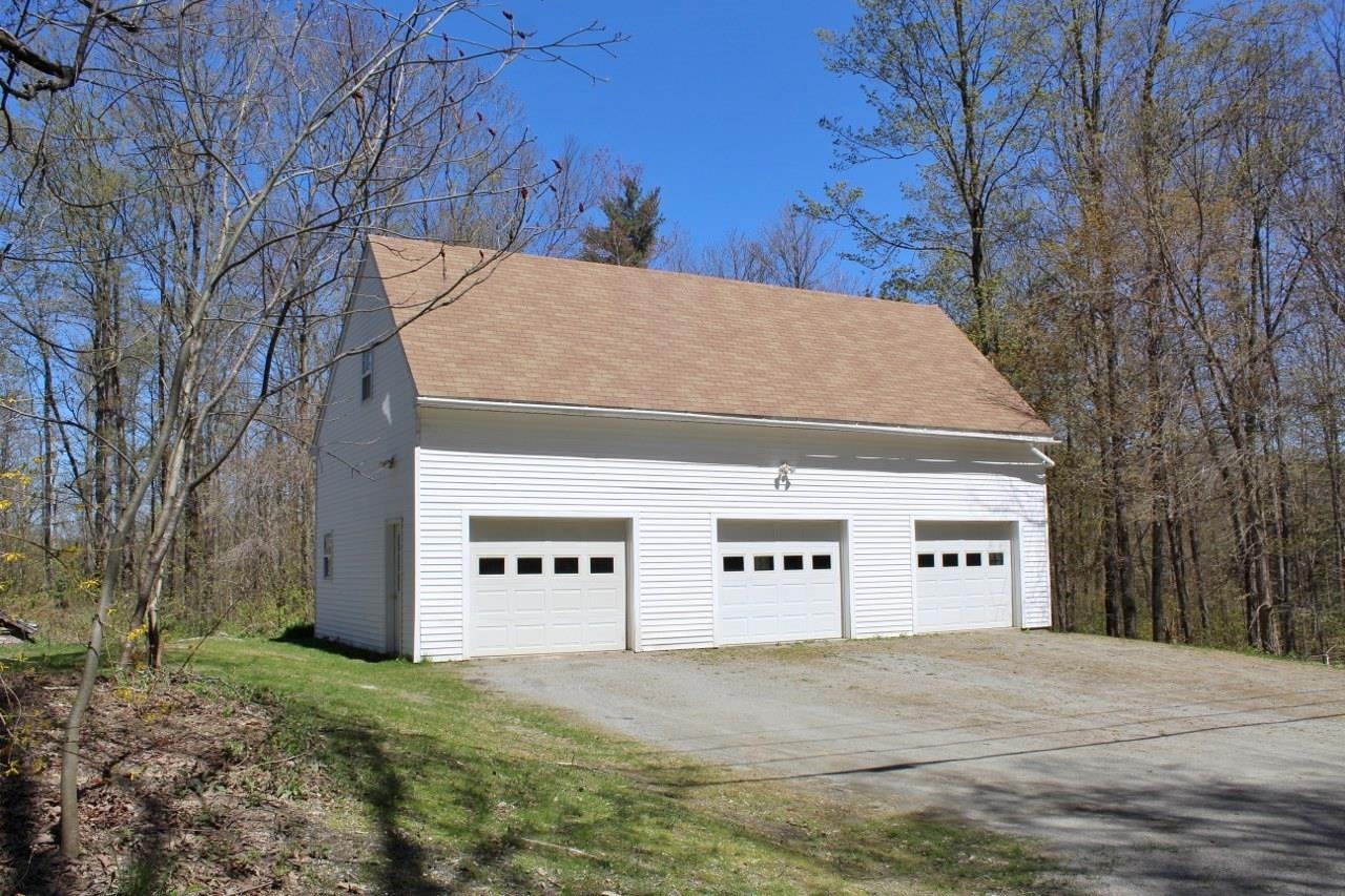 622 Highland Road Springfield, VT 05156 - Photo 7 of 34