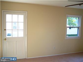 5 Gilmore Road Ewing, NJ 08628 - Photo 6 of 11 View
