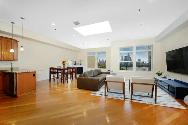 $4,650 | 550 Gregory Avenue, Unit B7, Weehawken, NJ 07086