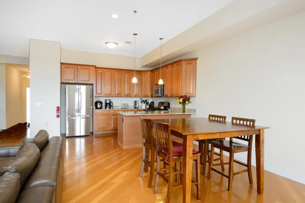 $4,650 | 550 Gregory Avenue, Unit B7, Weehawken, NJ 07086