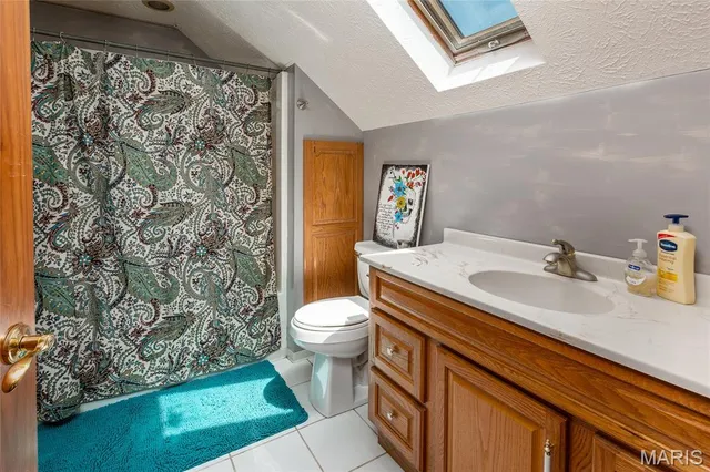 $180,000 | 950 Cook Road, Eldorado, IL 62930