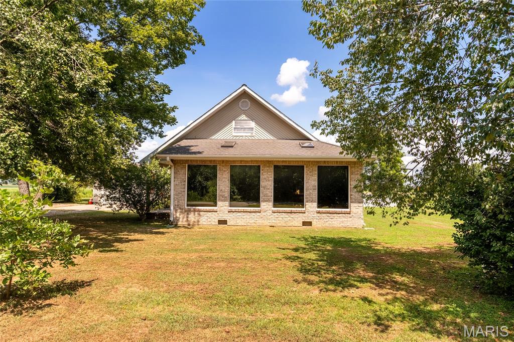 950 Cook Road Eldorado, IL 62930 - Photo 3 of 18