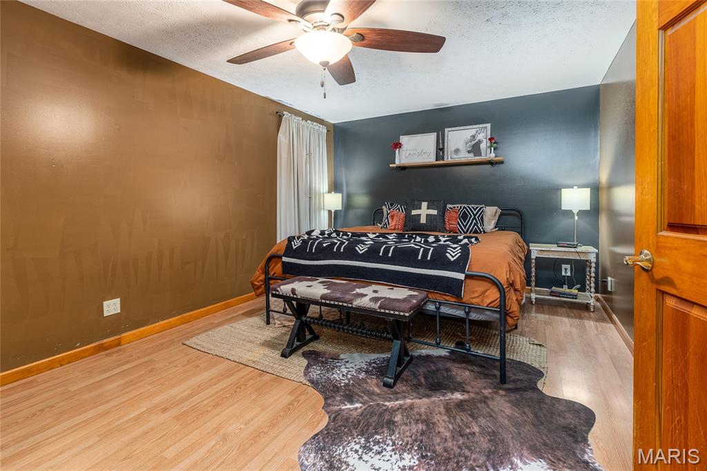 950 Cook Road Eldorado, IL 62930 - Photo 10 of 18