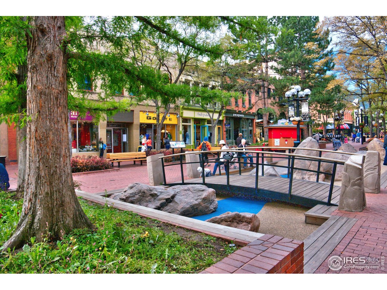 1430 18th Street, Unit 1 Boulder, CO 80302 - Photo 24 of 29 a swimming pool view with a seating space