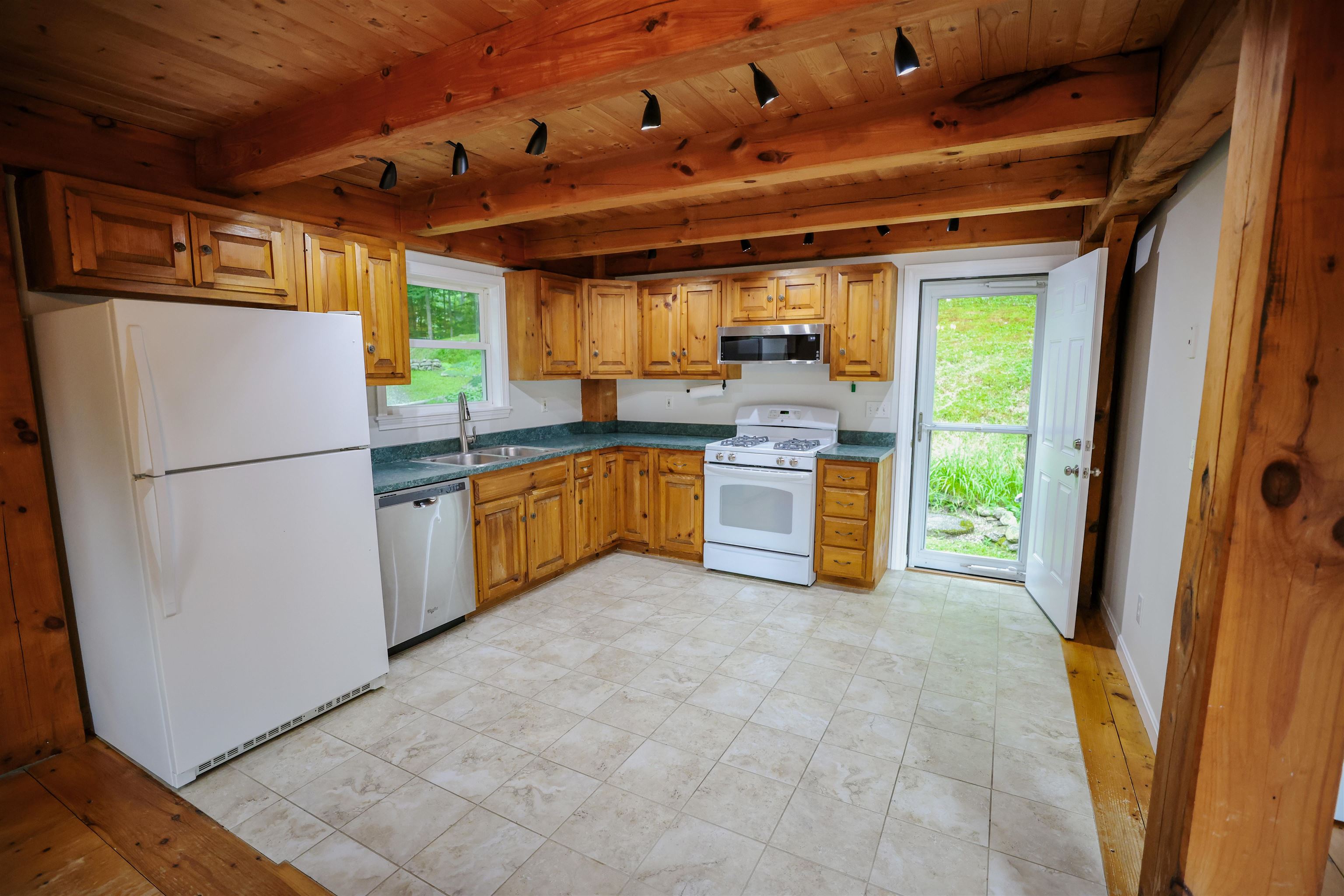 570 Upper Meehan Road Bristol, VT 05443 - Photo 19 of 38