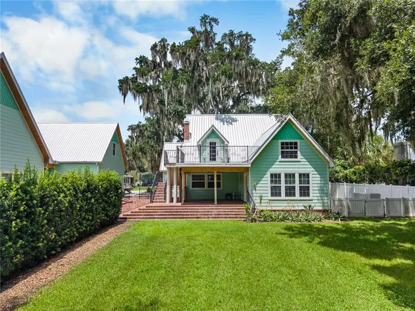$1,399,000 | 2424 East New York Avenue, DeLand, FL 32724