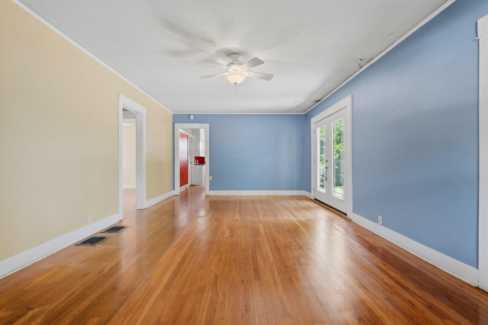 220 South D Street Exeter, CA 93221 - Photo 7 of 27
