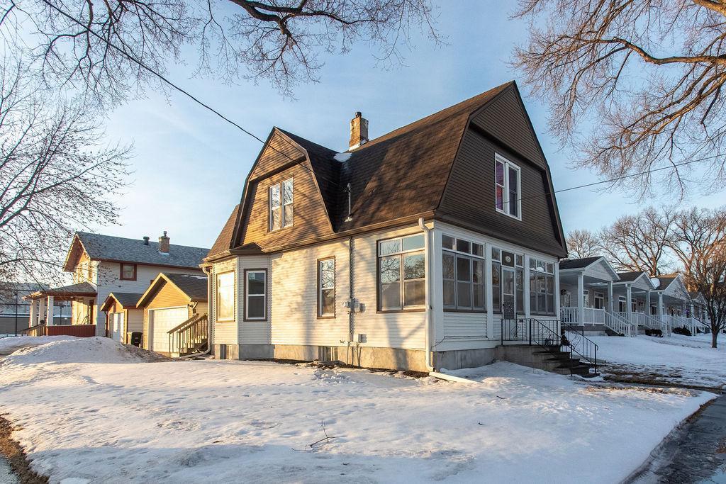 804 3rd Street North Fargo, ND 58102 - Photo 3 of 21