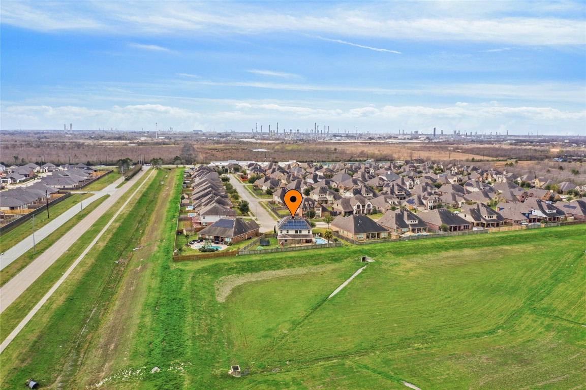 12402 Garnet Road Mont Belvieu, TX 77535 - Photo 48 of 49 a view of a city