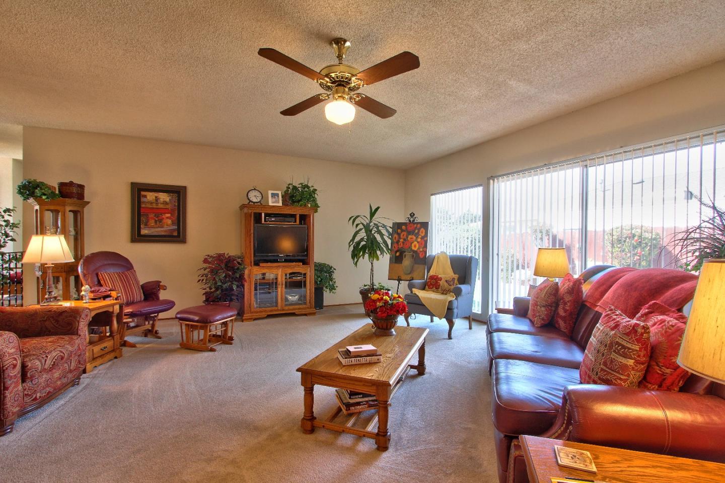 303 Stirling Road Salinas, CA 93906 - Photo 6 of 28 Gallery Image 6