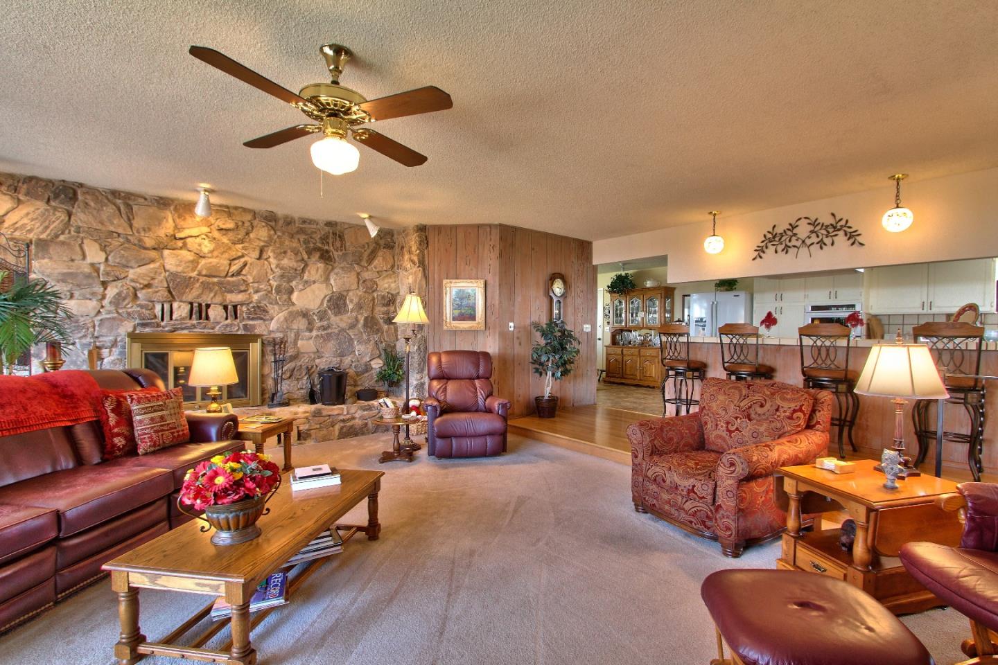 303 Stirling Road Salinas, CA 93906 - Photo 7 of 28 Gallery Image 7