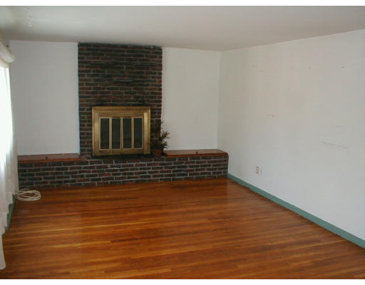 129 Spring Street Quincy, MA 02169 - Photo 5 of 17 Gallery Image 5