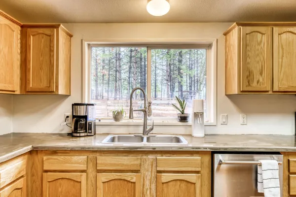 $369,000 | 10648 Honey Bear Lane, Whitmore, CA 96096