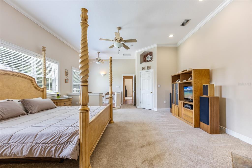 2413 Stoneview Road Orlando, FL 32806 - Photo 43 of 67 Gallery Image 43