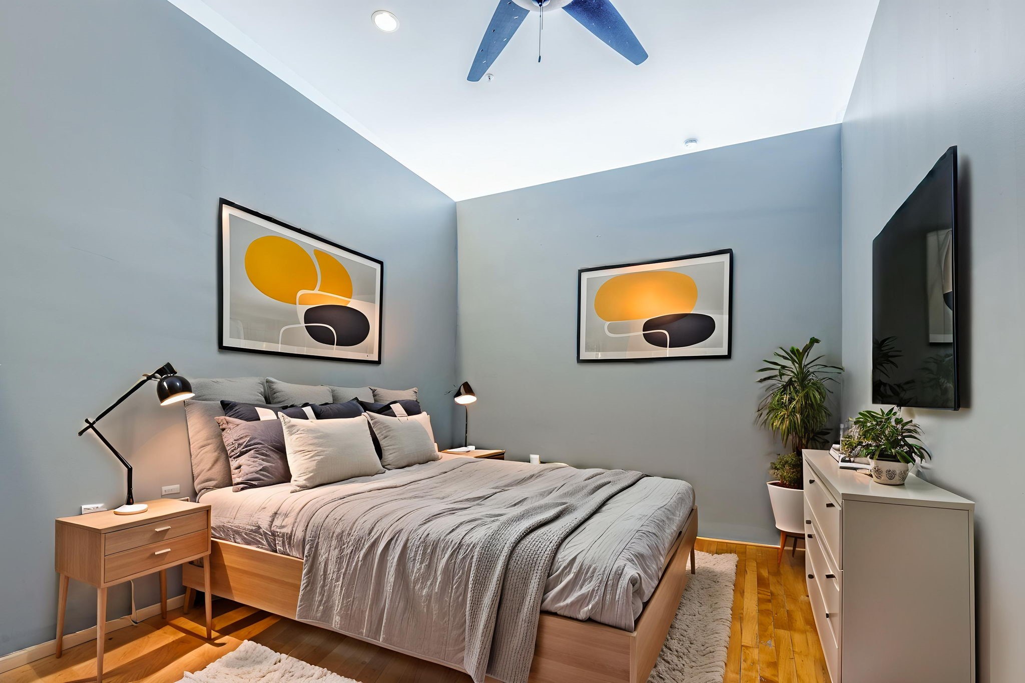 1312 Live Oak Street, Unit 223 Houston, TX 77003 - Photo 19 of 31 This photo has been virtually staged.