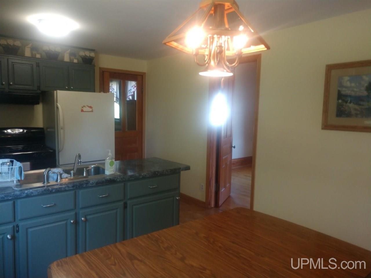 308 Selden Road Iron River, MI 49935 - Photo 10 of 30