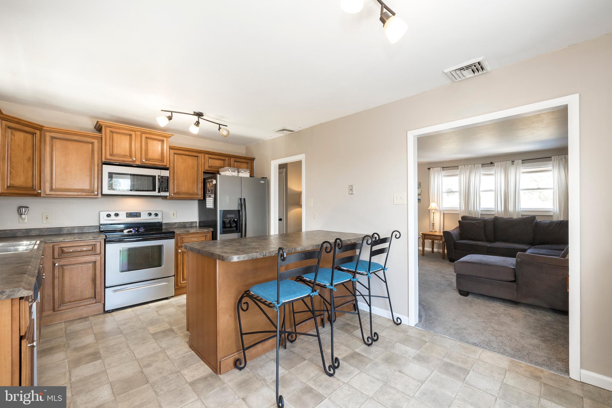 1388 Evans Road Pottstown, PA 19465 - Photo 11 of 30 Kitchen