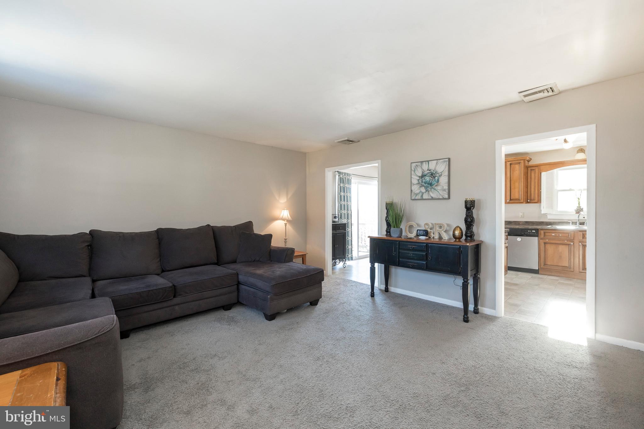 1388 Evans Road Pottstown, PA 19465 - Photo 8 of 30 Living Room