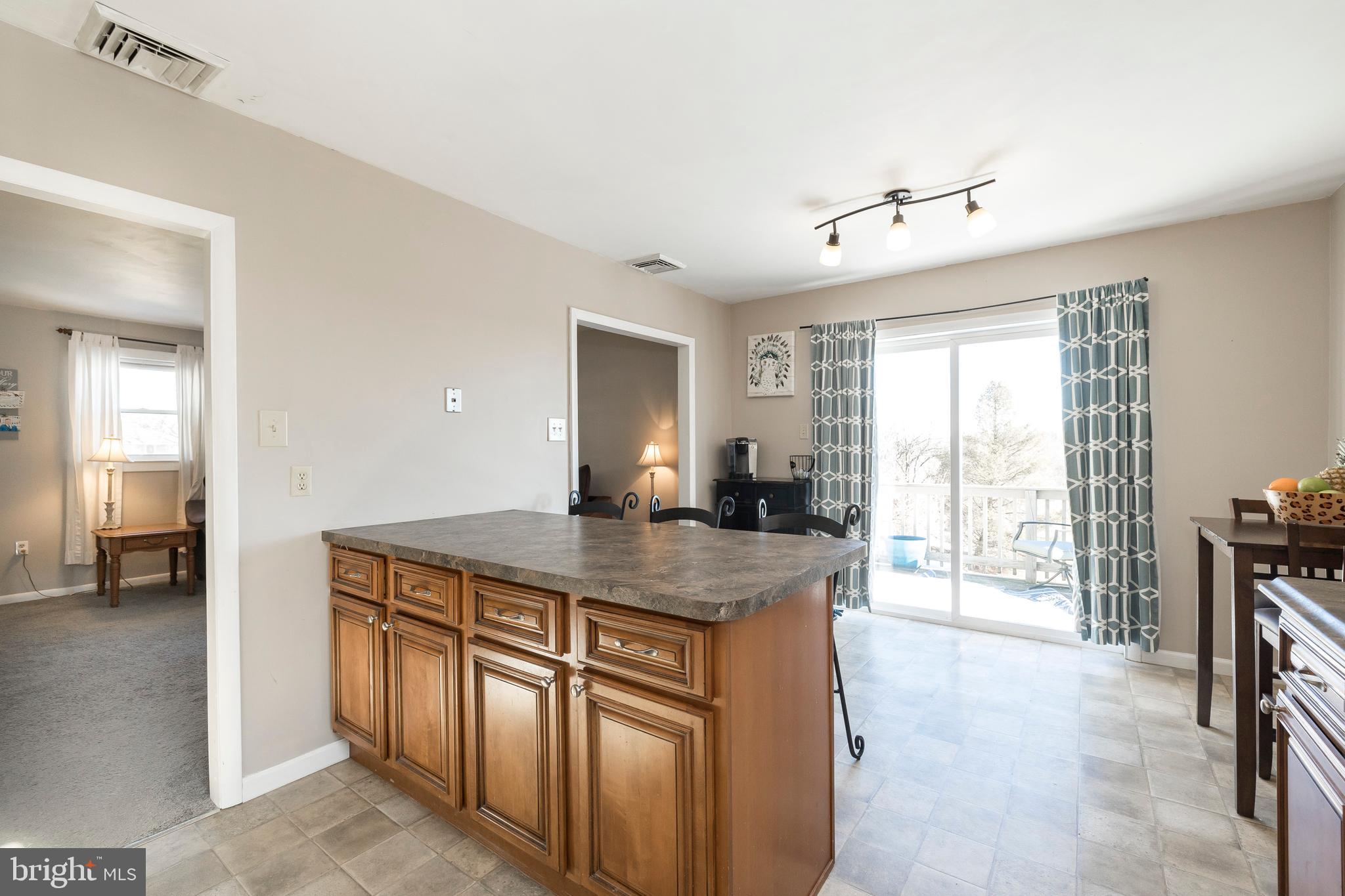 1388 Evans Road Pottstown, PA 19465 - Photo 10 of 30 Kitchen