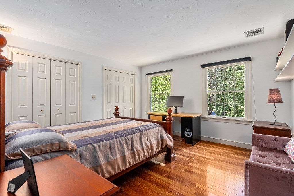 1 Sutton Place Weston, MA 02493 - Photo 21 of 34