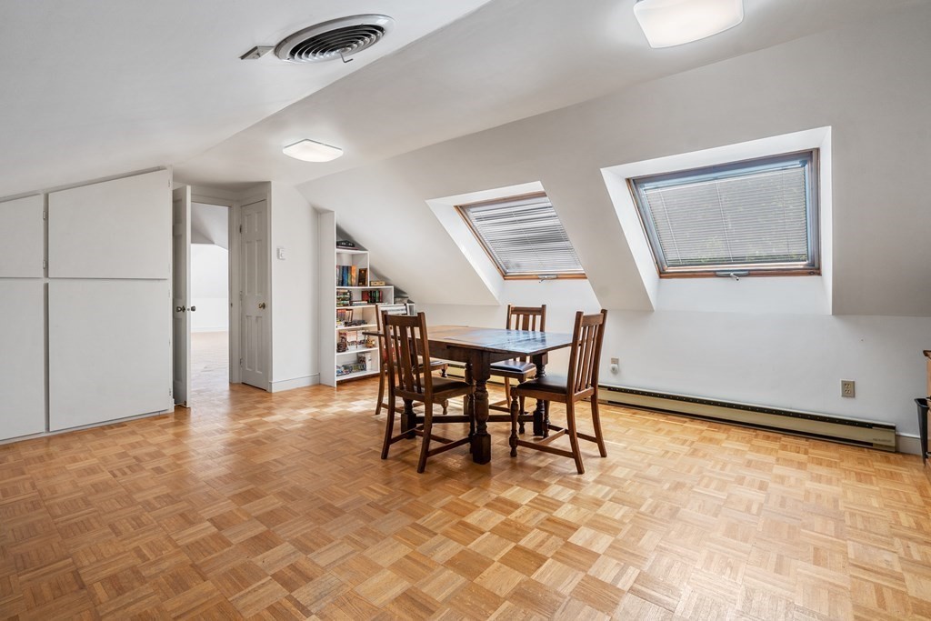 1 Sutton Place Weston, MA 02493 - Photo 23 of 34