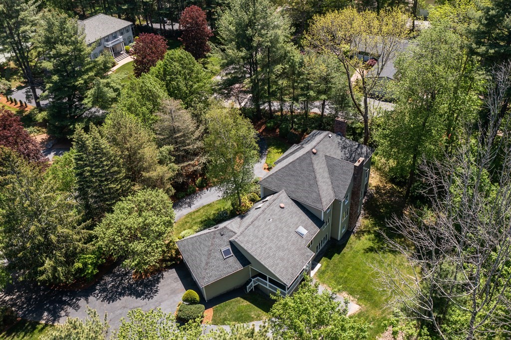 1 Sutton Place Weston, MA 02493 - Photo 33 of 34