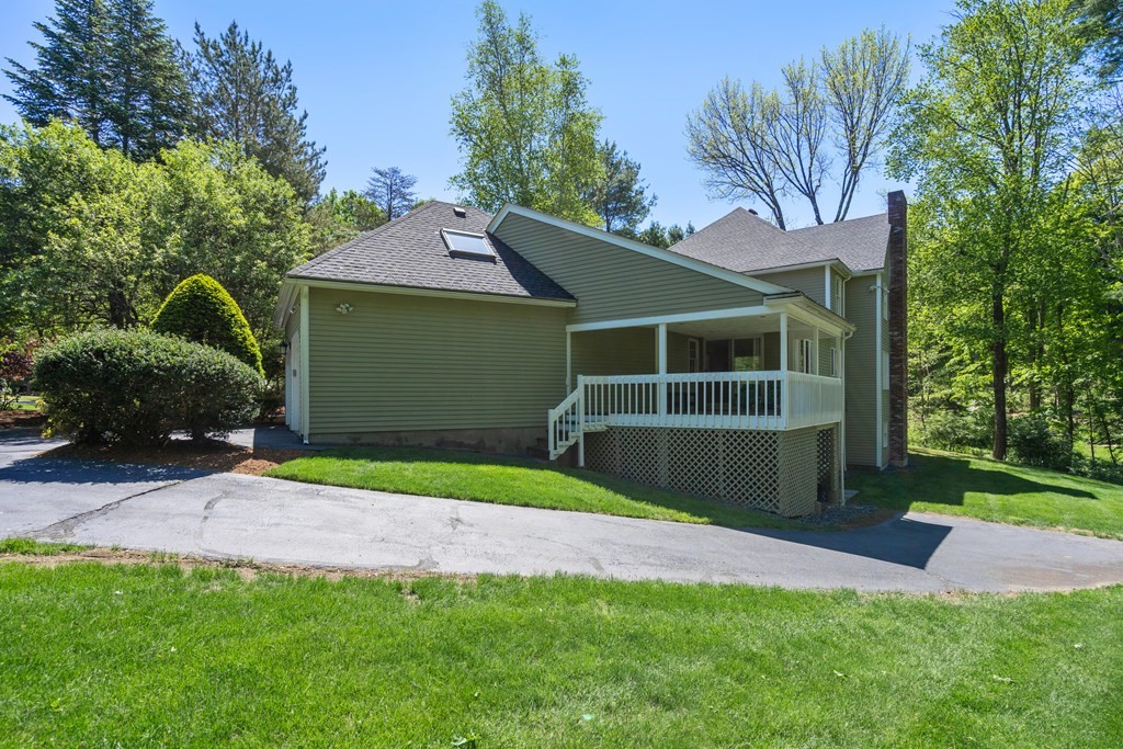 1 Sutton Place Weston, MA 02493 - Photo 4 of 34