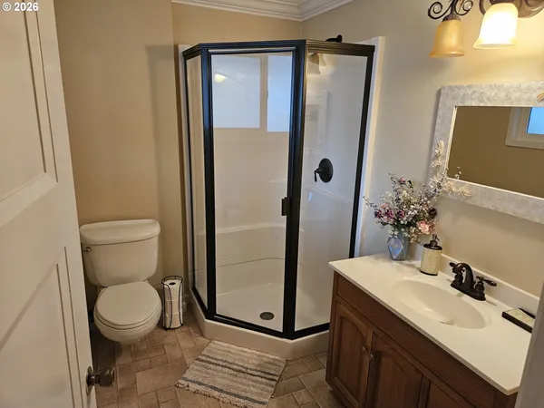 a view of a livingroom with furniture