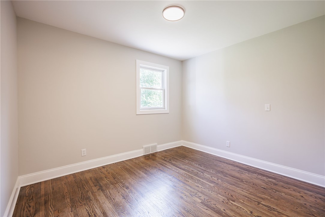 249 Dickinson Road Webster, NY 14580 - Photo 31 of 45