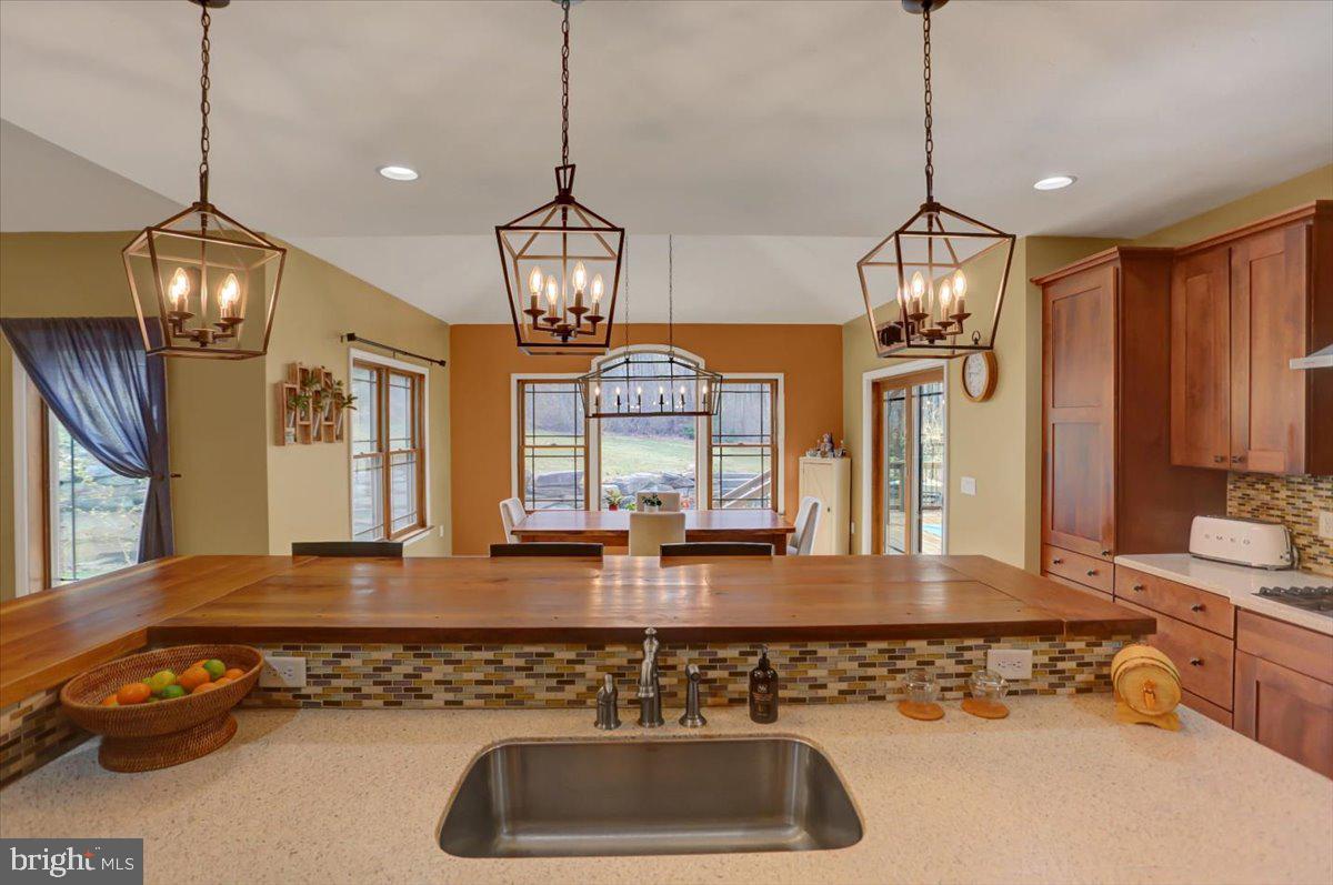 552 Hilltop Road York Springs, PA 17372 - Photo 22 of 72 Gallery Image 22