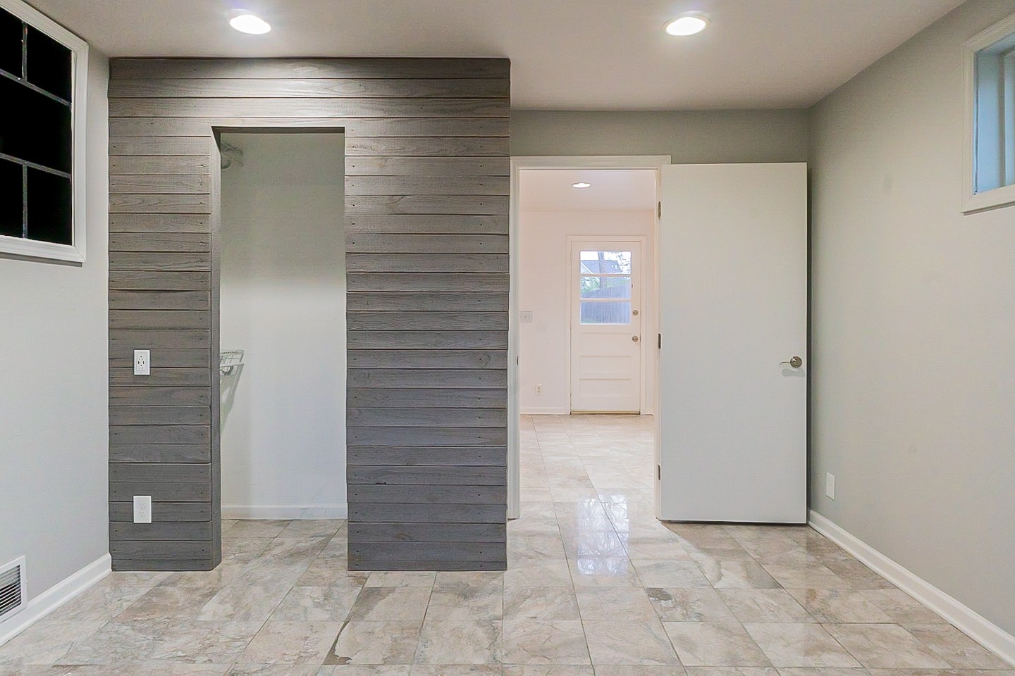 1010 Mitchell Road Nashville, TN 37206 - Photo 12 of 25 a view of a hallway with a elevator