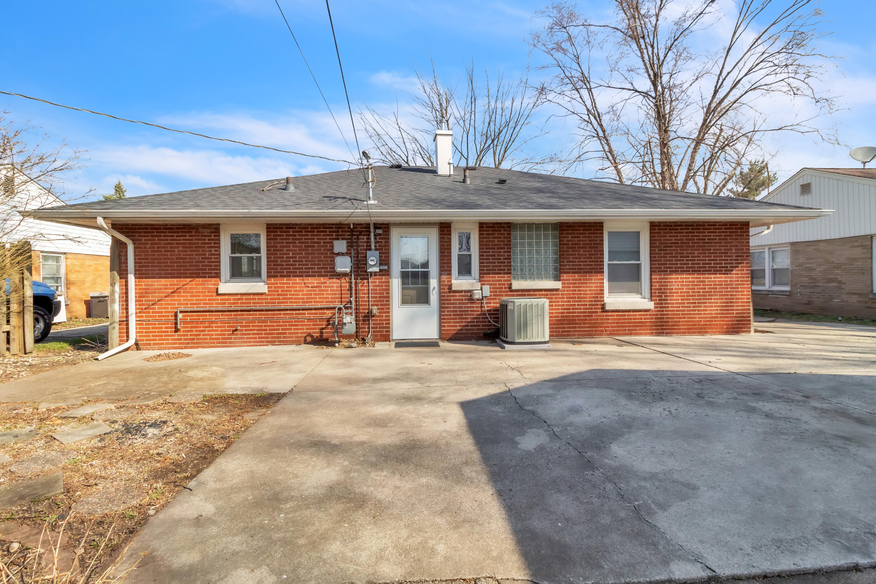 555 West Pine Street Griffith, IN 46319 - Photo 18 of 21 3000x2000