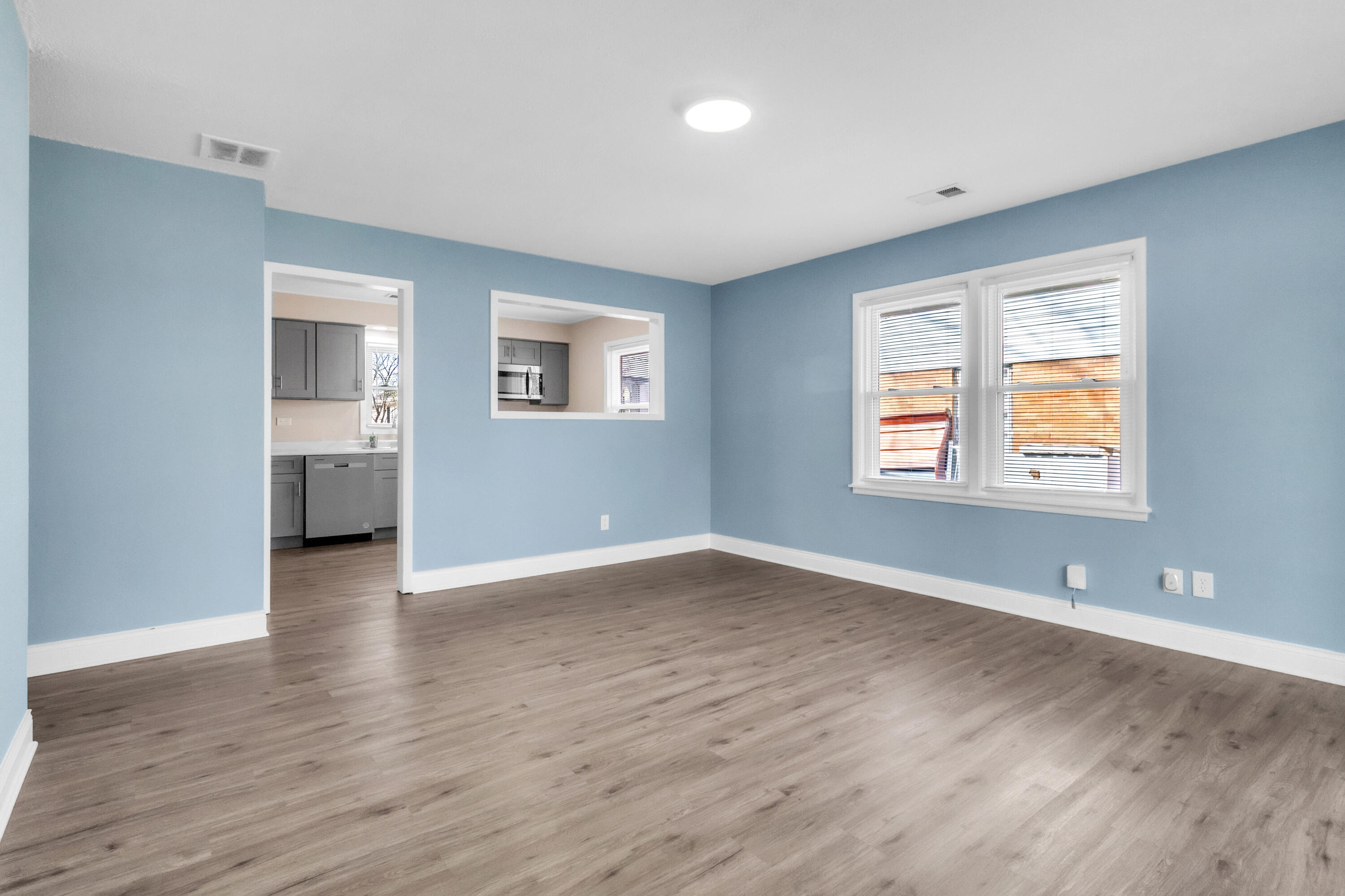 555 West Pine Street Griffith, IN 46319 - Photo 5 of 21 3000x2000