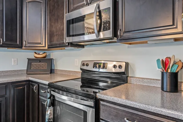 $995,000 | 249 Clement Road, Rollinsford, NH 03869