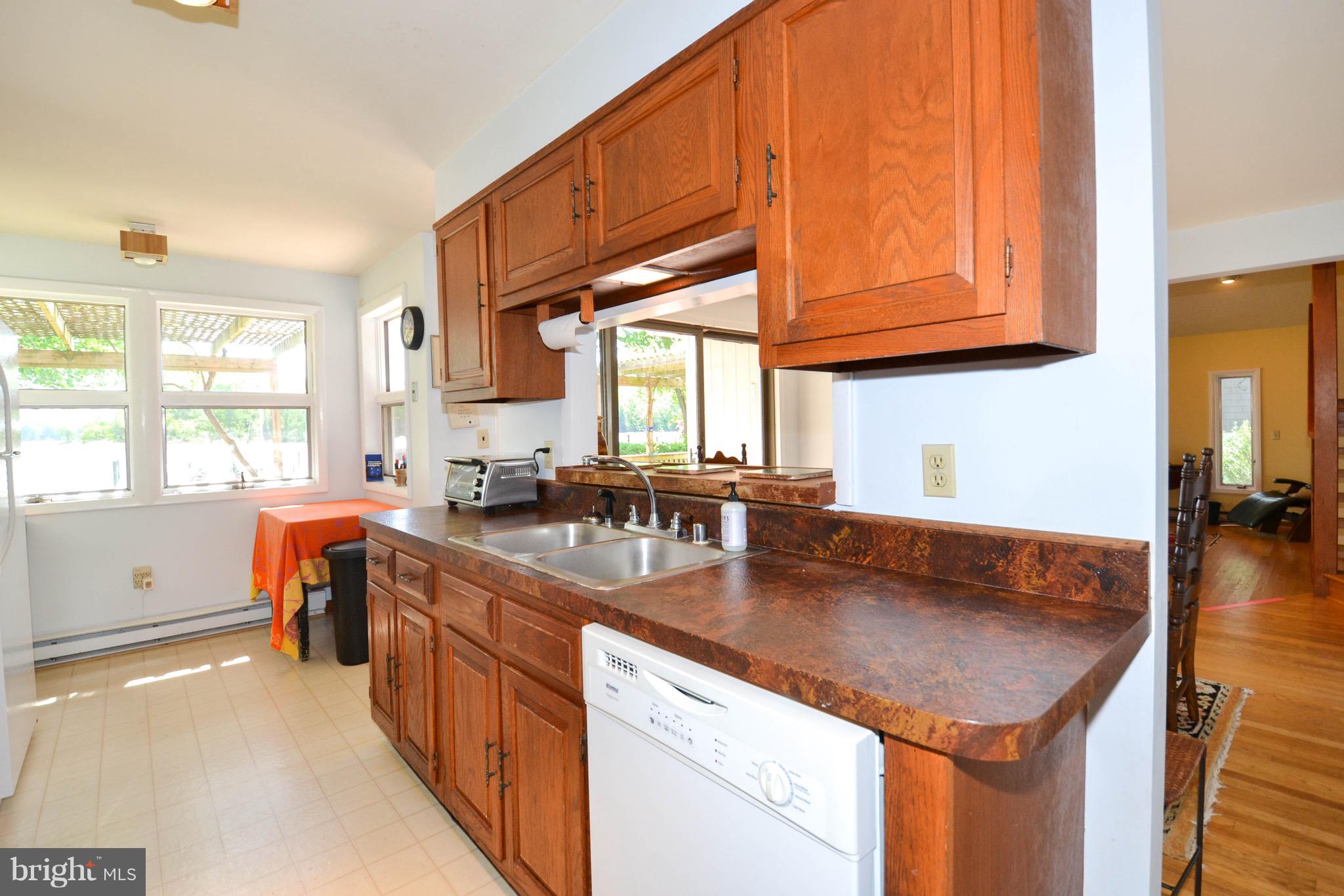 3962 Germantown Road Edgewater, MD 21037 - Photo 12 of 52 Waterfront Kitchen