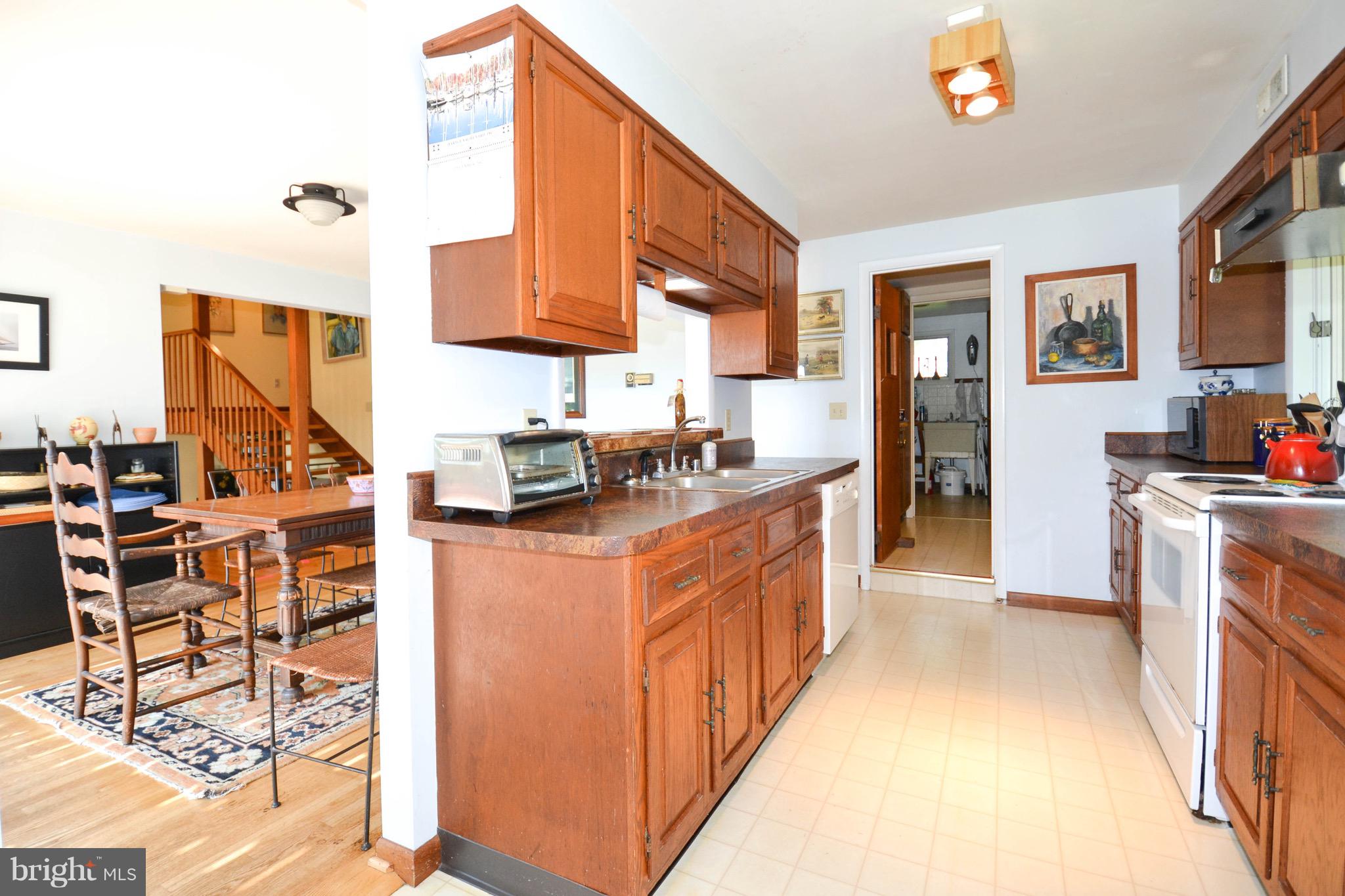 3962 Germantown Road Edgewater, MD 21037 - Photo 13 of 52 Waterfront Kitchen