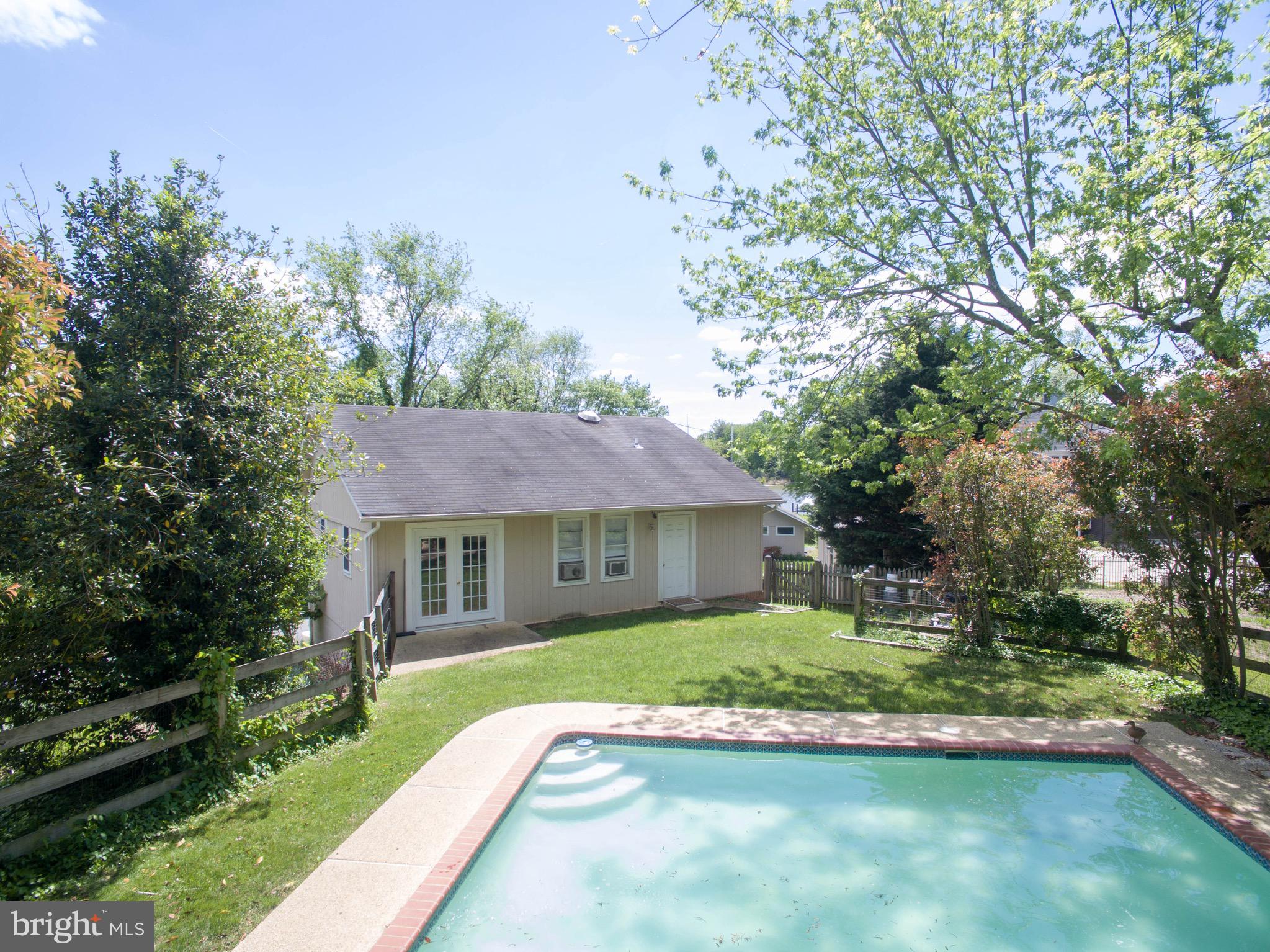 3962 Germantown Road Edgewater, MD 21037 - Photo 35 of 52 Guest House above Garage overlooks pool!