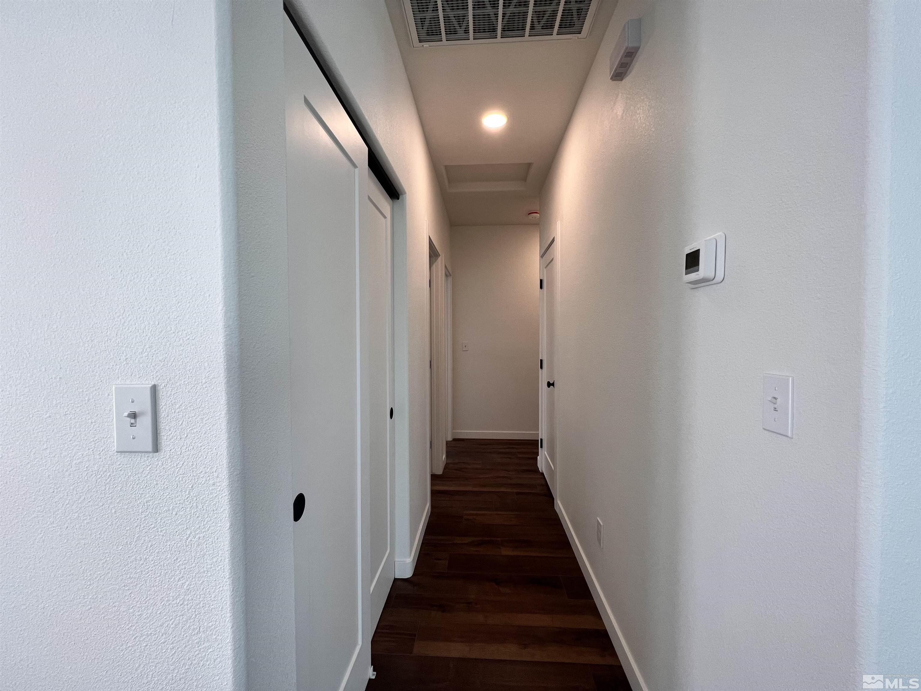 682 Silver Spur Drive Fallon, NV 89406 - Photo 9 of 29 a view of a hallway with the entryway
