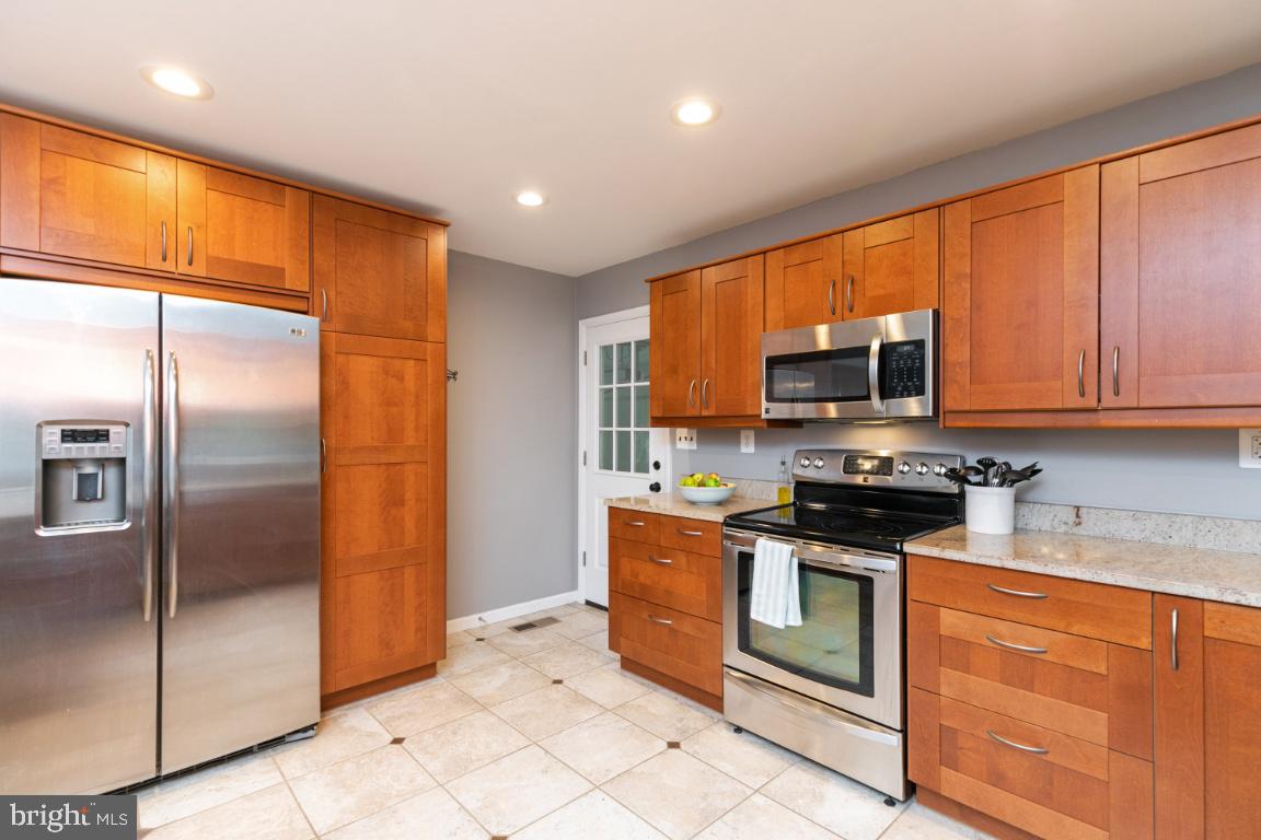 7014 Harvey Road Manassas, VA 20112 - Photo 14 of 35 Gallery Image 14