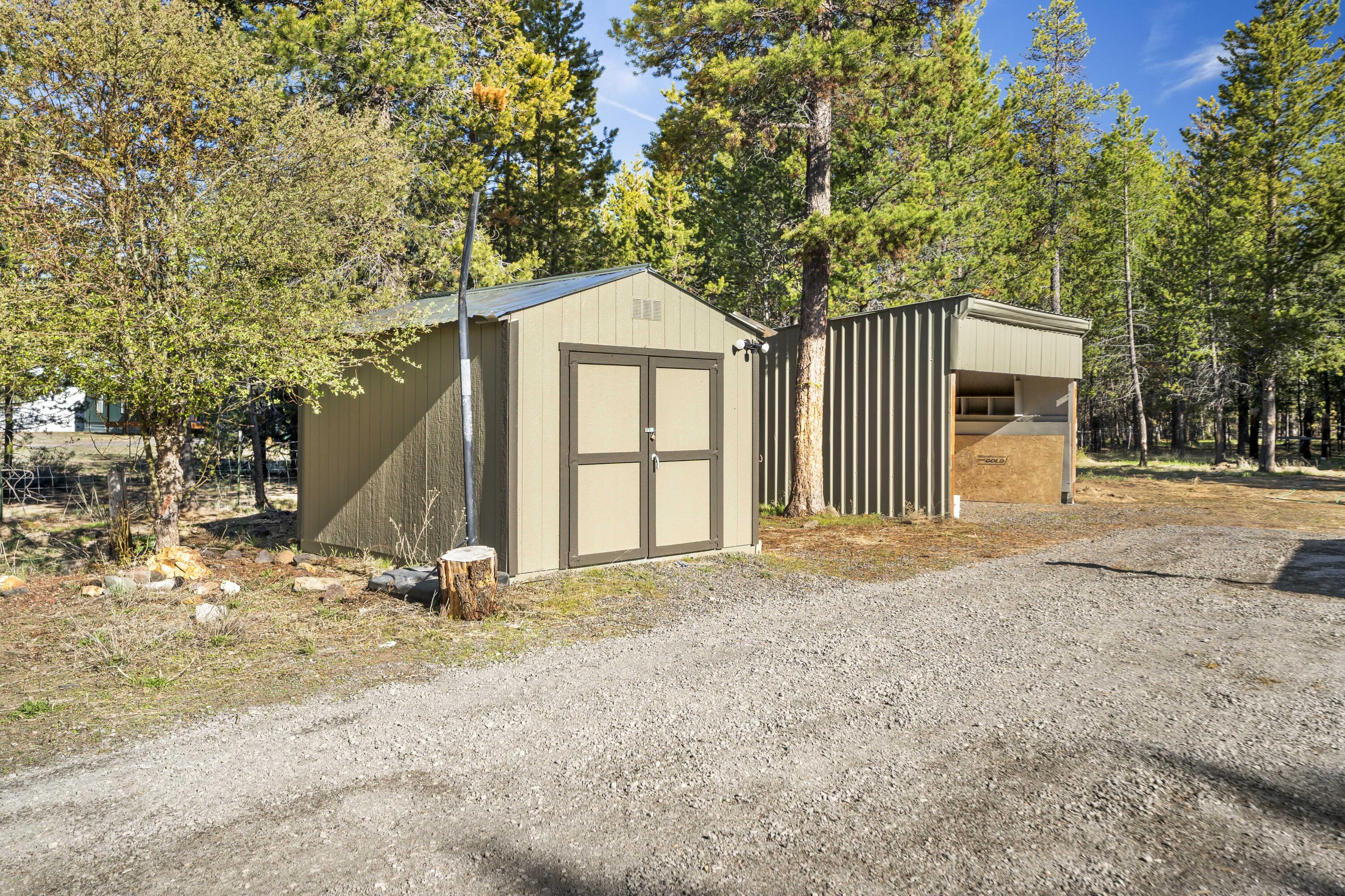 16052 Eagles Nest Road La Pine, OR 97739 - Photo 11 of 22