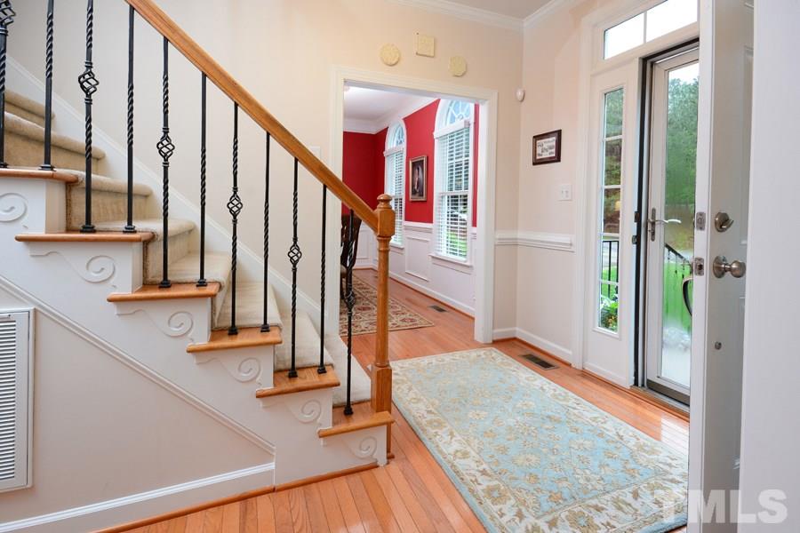 2709 Sunnystone Way Raleigh, NC 27613 - Photo 2 of 25