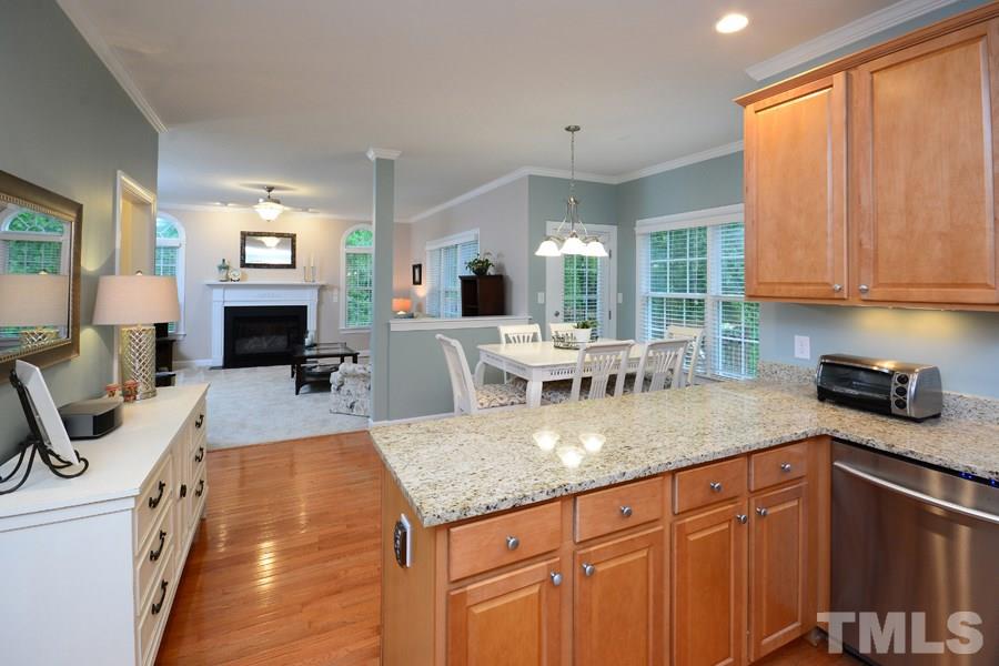 2709 Sunnystone Way Raleigh, NC 27613 - Photo 4 of 25