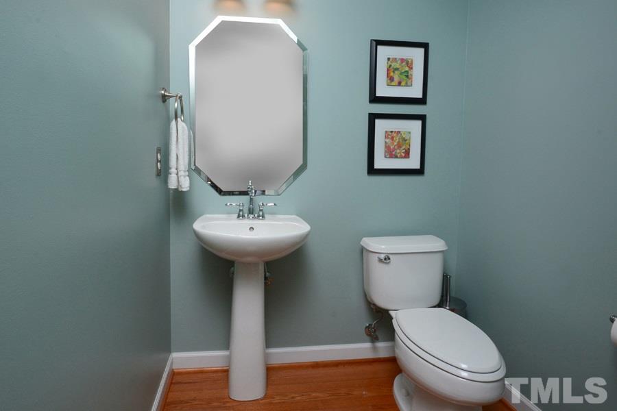 2709 Sunnystone Way Raleigh, NC 27613 - Photo 10 of 25