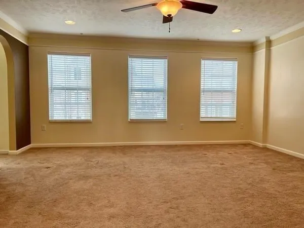 $2,200 | 209 Ascot Court, Coraopolis, PA 15108